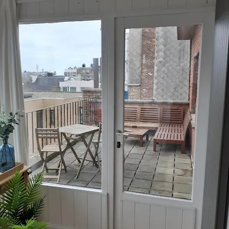 Apartament Gezellig Centraal Gelegen Penthouse *