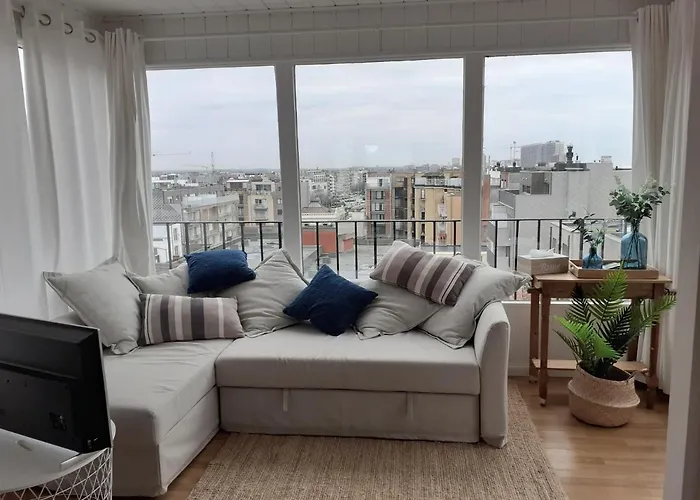 Gezellig Centraal Gelegen Penthouse * 奥斯滕德