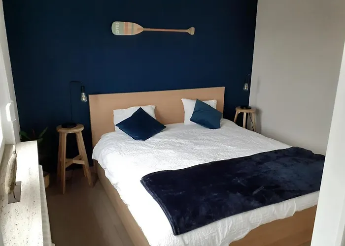 Gezellig Centraal Gelegen Penthouse * 奥斯滕德