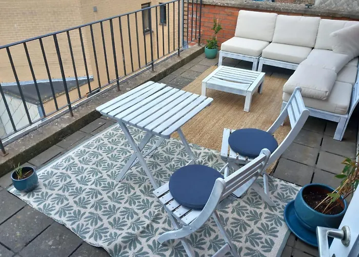 Gezellig Centraal Gelegen Penthouse 公寓 奥斯滕德