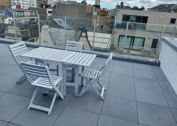 Gezellig Centraal Gelegen Penthouse 公寓 奥斯滕德