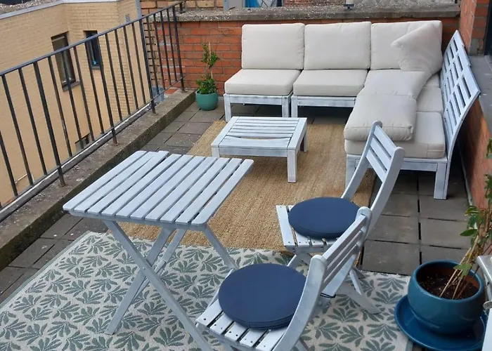 Gezellig Centraal Gelegen Penthouse 公寓 奥斯滕德